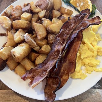 McKay Cottage Restaurant - All American (gluten free) - American Near Me - Bend, Oregon