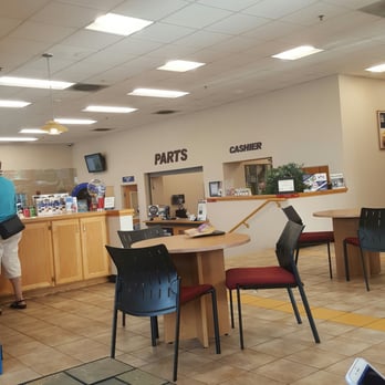 Korum Hyundai - Waiting for service - Car Dealers Near Me - Puyallup, Washington Korum Hyundai - Waiting for service - Car Dealers Near Me - Puyallup, Washington