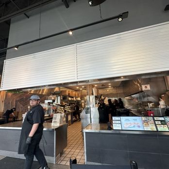 Shake Shack Chestnut Hill - Burgers Near Me - Chestnut Hill, Massachusetts Shake Shack Chestnut Hill - Burgers Near Me - Chestnut Hill, Massachusetts