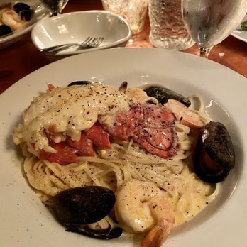 Garibaldi's Cafe - Lobster Pasta (recommend!) - Italian Near Me - Savannah, Georgia Garibaldi's Cafe - Lobster Pasta (recommend!) - Italian Near Me - Savannah, Georgia