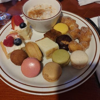 Villa Catrina - Macarons, pastries, rice pudding. - Mexican Near Me - Arcadia, California Villa Catrina - Macarons, pastries, rice pudding. - Mexican Near Me - Arcadia, California