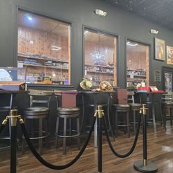 Prestigio - Nice walk-in humidor.
