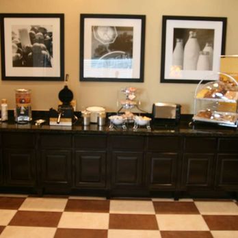 Hampton Inn La Grange - Breakfast Area - Hotels Near Me - La Grange, Texas Hampton Inn La Grange - Breakfast Area - Hotels Near Me - La Grange, Texas