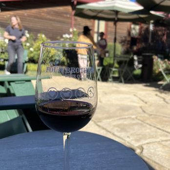 Four Brothers Wine - Wine Tasting Room Near Me - Los Olivos, California