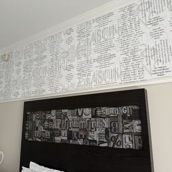 Hotel Blake - Wallpaper with stories of the area and the hotel - Hotels Near Me - Chicago, Illinois Hotel Blake - Wallpaper with stories of the area and the hotel - Hotels Near Me - Chicago, Illinois