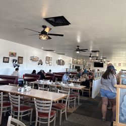 Mountain Quail Cafe - Roadtrip stop for breakfast....