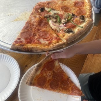 Pizza on Pearl - Pizza Near Me - La Jolla, California