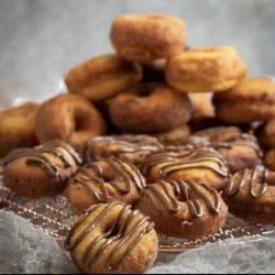 Sofi’s Mini Donuts