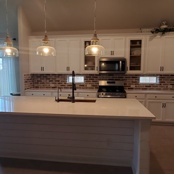 American Art Stone - Countertop and Backsplash Remodel - Kitchen & Bath Near Me - Rosenberg, Texas