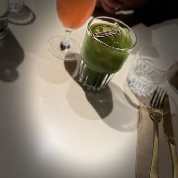 Box Sociaal - Daily juice - Cocktail Bars Near Me - Amsterdam, New Hampshire