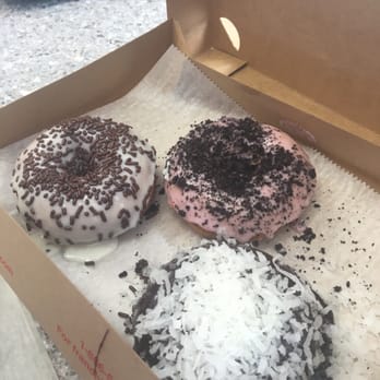 Duck Donuts - 3 of my favorites. Strawberry w/ Oreo, Chocolate w/ coconut, and Vanilla w/ chocolate sprinkles. - Donuts Near Me - Rockville, Maryland Duck Donuts - 3 of my favorites. Strawberry w/ Oreo, Chocolate w/ coconut, and Vanilla w/ chocolate sprinkles. - Donuts Near Me - Rockville, Maryland