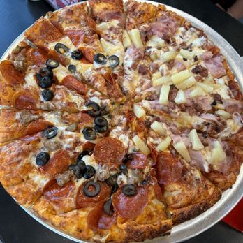 Me-n-Ed’s - Pizza Near Me - Clovis, California