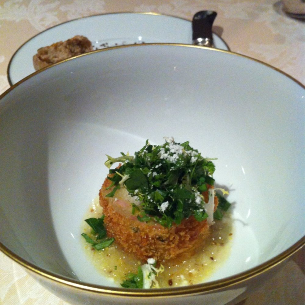 Lorenz Adlon Esszimmer - Crispy cake (side dish with beef) - Modern European Near Me - Berlin, BE