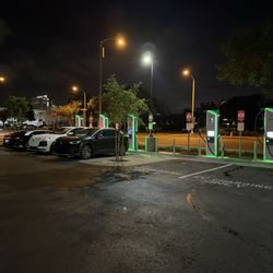 Electrify America Santa Monica Station