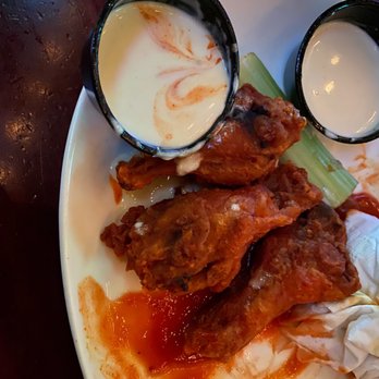 Bulldog Ale House - Sports Bars Near Me - New Lenox, Illinois Bulldog Ale House - Sports Bars Near Me - New Lenox, Illinois