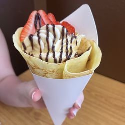 Strawberry banana Nutella crêpe