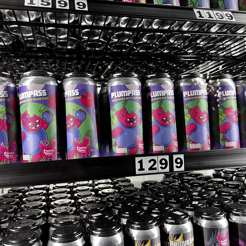 District Brew Yards - Beer cans to buy - Brewpubs Near Me - Wheeling, Illinois District Brew Yards - Beer cans to buy - Brewpubs Near Me - Wheeling, Illinois