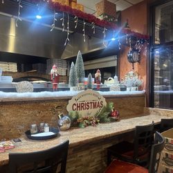 Mama's Italian Grill - Lobby