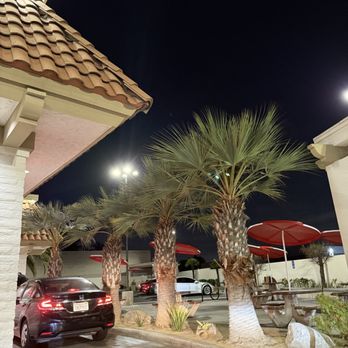 In-N-Out Burger - Burgers Near Me - La Habra, California
