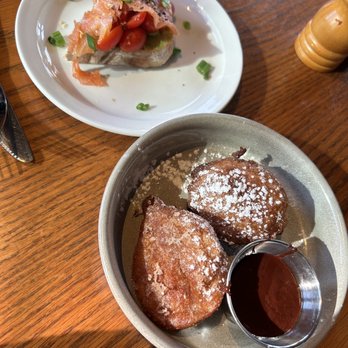Frasca Pizzeria and Wine Bar - Cinnamon sugar donuts and salmon toast - Wine Bars Near Me - Chicago, Illinois Frasca Pizzeria and Wine Bar - Cinnamon sugar donuts and salmon toast - Wine Bars Near Me - Chicago, Illinois