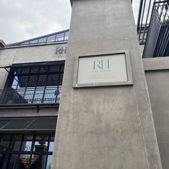RH Rooftop Restaurant at RH Oak Brook - Entrance - Breakfast & Brunch Near Me - Oak Brook, Illinois