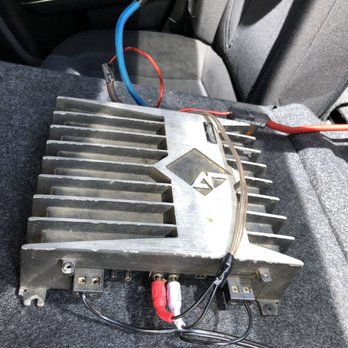 Rolling Soundz - Random wires just sticking out - Car Stereo Installation Near Me - Modesto, California Rolling Soundz - Random wires just sticking out - Car Stereo Installation Near Me - Modesto, California
