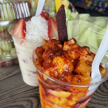 Birdhouse Garden - Fresas con crema y una mangonada ! - Food Stands Near Me - Lodi, California Birdhouse Garden - Fresas con crema y una mangonada ! - Food Stands Near Me - Lodi, California