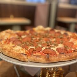 The Meteor - Vegan pepperoni & sausage