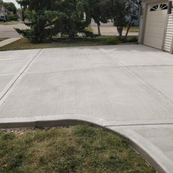 MJR Concrete & Excavation - driveway