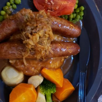 Leaky Cauldron™ - Bangers and Mash - British Near Me - Orlando, Florida