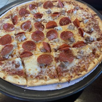 Prime Time Restaurant & Bar - Medium pepperoni and sausage pizza - American Near Me - Hickory Hills, Illinois Prime Time Restaurant & Bar - Medium pepperoni and sausage pizza - American Near Me - Hickory Hills, Illinois