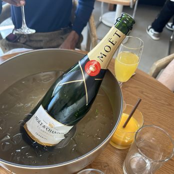 The Peach - Bubbles - Breakfast & Brunch Near Me - Oakland, California The Peach - Bubbles - Breakfast & Brunch Near Me - Oakland, California