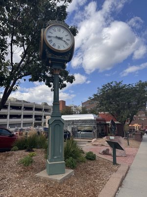 Phillips Avenue Diner by null