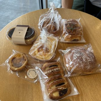 Tous Les Jours - Bakeries Near Me - Austin, Texas