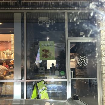 Everbowl - Two girls closing early - Acai Bowls Near Me - McKinney, Texas
