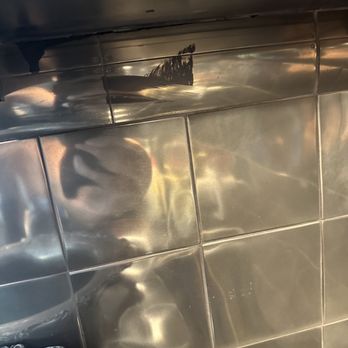 Valley Painting Service - Grey paint on kitchen tile. - Painters Near Me - Van Nuys, California Valley Painting Service - Grey paint on kitchen tile. - Painters Near Me - Van Nuys, California