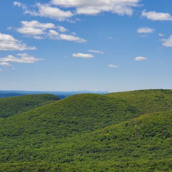 Bear Mountain State Park - If you squint, you can make out the Manhattan skyline! - Parks Near Me - Tomkins Cove, New York Bear Mountain State Park - If you squint, you can make out the Manhattan skyline! - Parks Near Me - Tomkins Cove, New York