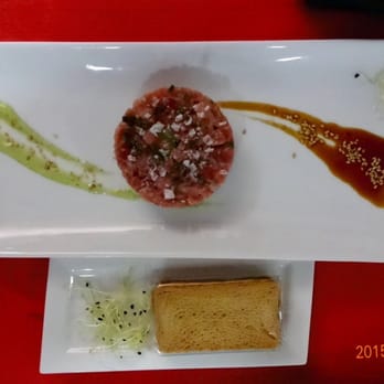 El Atún - Tratar de atún rojo マグロ赤みのタタキ - Spanish Near Me - Barbate, California