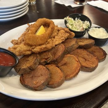 T Bones Great American Eatery - Fish and Chips - Seafood Near Me - Concord, New Hampshire