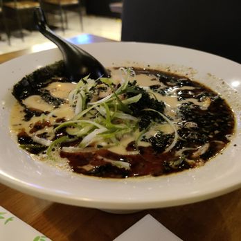 Kontentsu - Tonkatsu black A very good broth with chashu hiding behind some noodles, anyone who likes garlic or peanuts would love this - Ramen Near Me - Glendale, California Kontentsu - Tonkatsu black A very good broth with chashu hiding behind some noodles, anyone who likes garlic or peanuts would love this - Ramen Near Me - Glendale, California