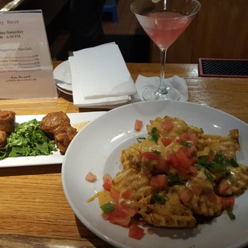 Matthew's 1600 - It became Happy hour!!! - American Near Me - Catonsville, Maryland