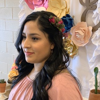 Pozie By Natalie - Baby shower hair piece. - Florists Near Me Pozie By Natalie - Baby shower hair piece. - Florists Near Me