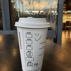 星巴克 - No plastics here...