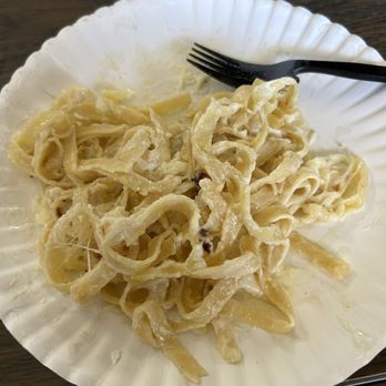The Pizza Place - Fettuccine Alfredo - Pizza Near Me - Salado, Texas
