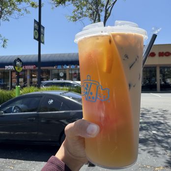 Duet Tea - "Duet" - classic milk tea with grass jelly and supreme fruit tea; less ice and less sweetness - Bubble Tea Near Me - Fremont, California