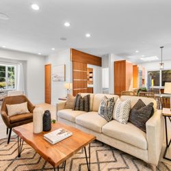 Madeline Schaider Real Estate - Chapman Park listing!