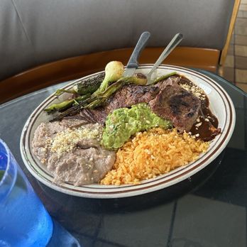 Manjares Restaurant - New American Near Me - Chicago, Illinois
