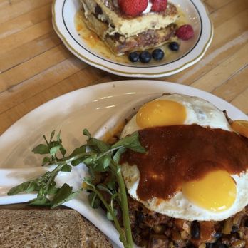 Bryn Mawr Breakfast Club - Chorizo Skillet Bread Pudding French Toast - Breakfast & Brunch Near Me - Chicago, Illinois Bryn Mawr Breakfast Club - Chorizo Skillet Bread Pudding French Toast - Breakfast & Brunch Near Me - Chicago, Illinois