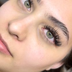 Luna Lashes Lounge