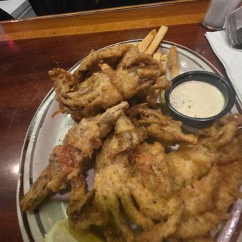Little Bar Restaurant - Soft shelled crab (fried, but they also do sauteed) - Seafood Near Me - Goodland, Florida Little Bar Restaurant - Soft shelled crab (fried, but they also do sauteed) - Seafood Near Me - Goodland, Florida